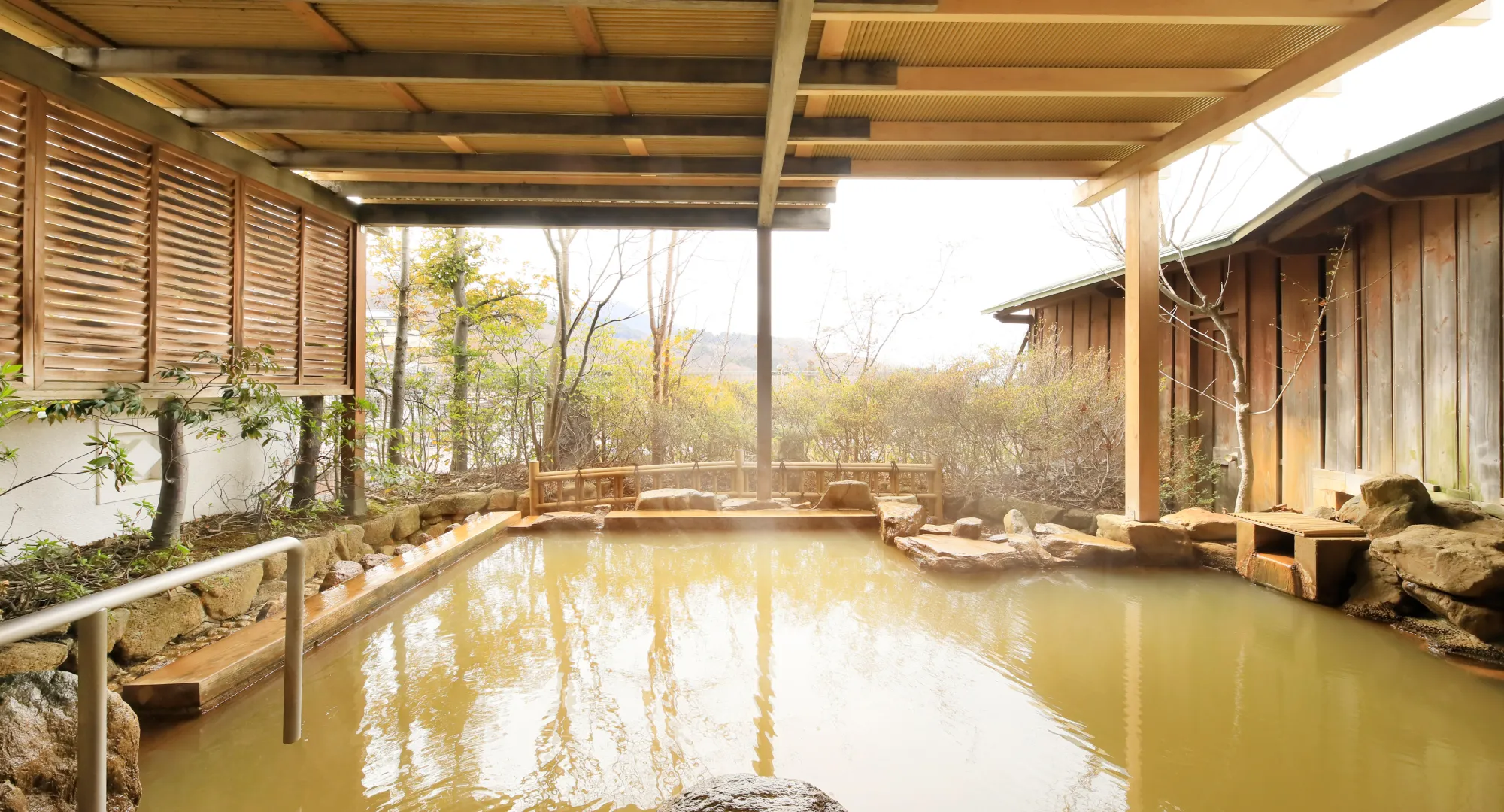 写真：雨情の湯2